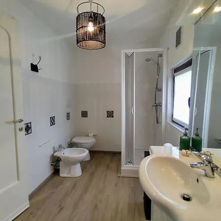 Casa Monastero Nyaraló Dervio
